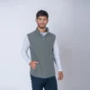 Gris oscuro