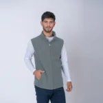 Gris oscuro